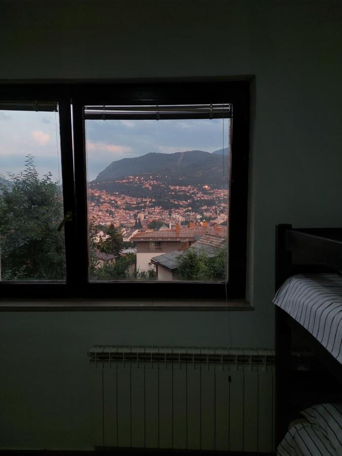 Hostel Bobito Sarajevo Buitenkant foto